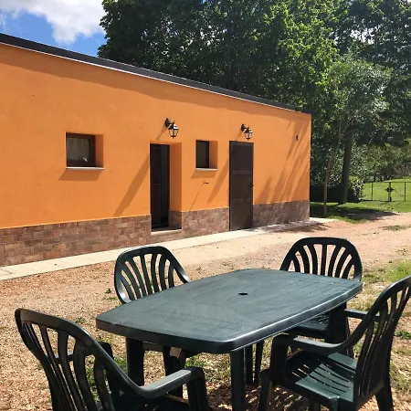 לינה וארוחת בוקר Ollyfarm 3*